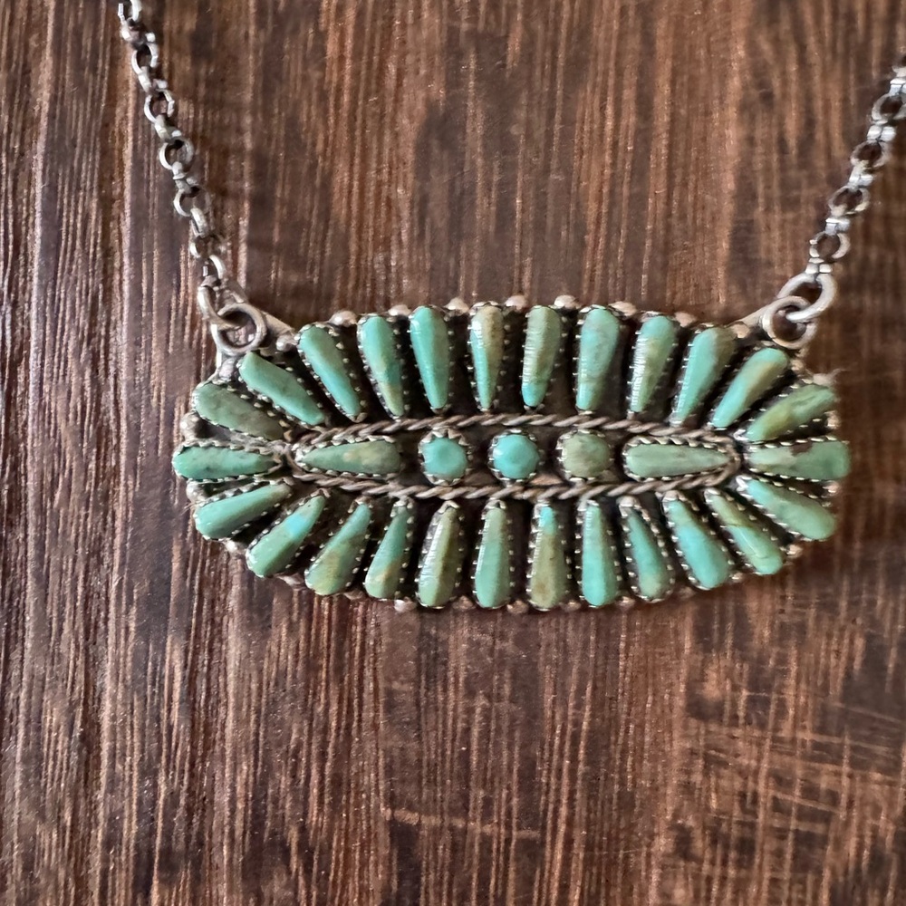 Native made sterling silver cluster necklace by Leander Nez💚 - Picture 2 of 6